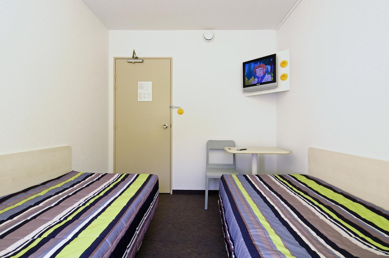 Enzo Hotels 1Er Prix Charleville Exterior foto